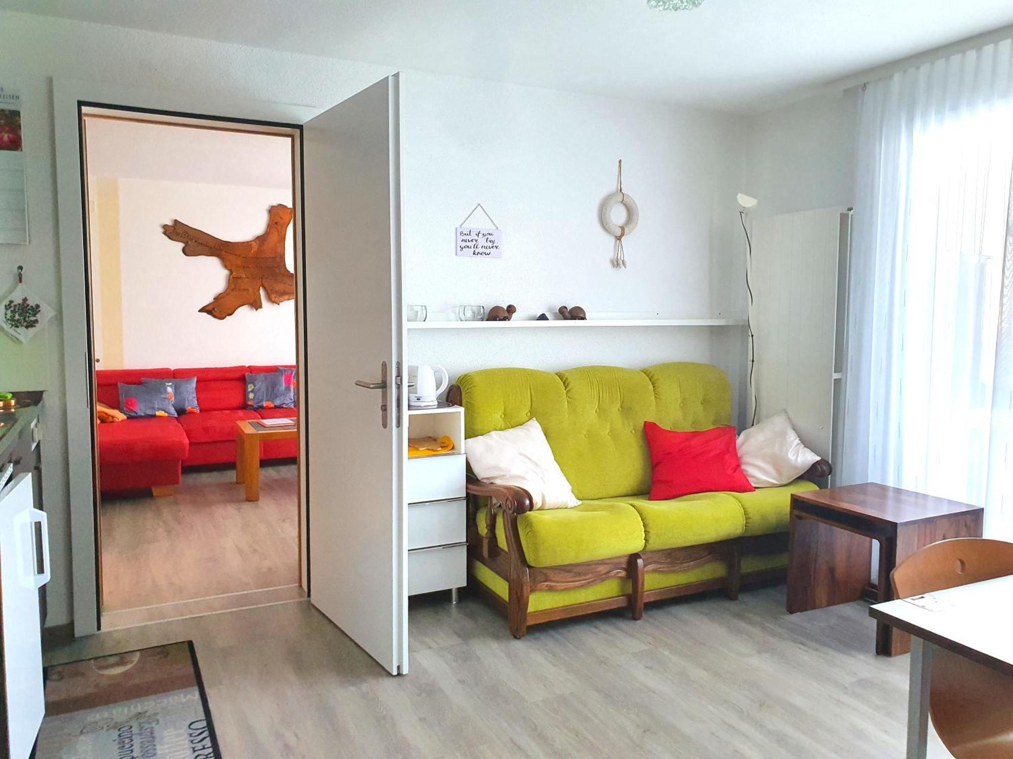 Elfe-Apartments Ferienmietwohnungen エメッテン 部屋 写真